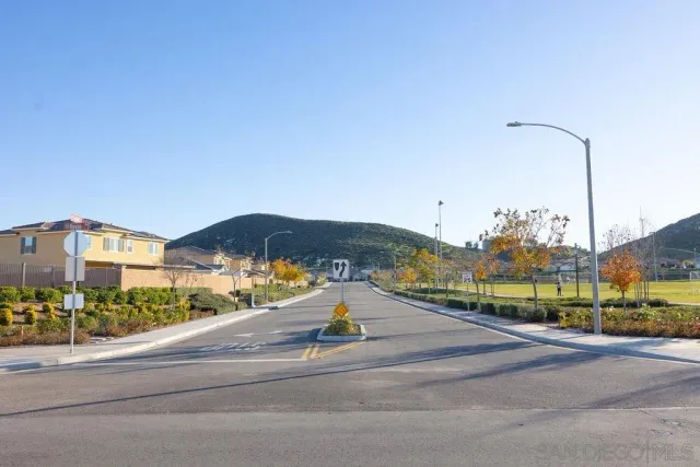 $755,000 | 27035 Kodiak Court, Menifee, CA 92585