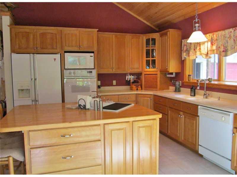 4 Granite Road Naples, ME 04055 - Photo 10 of 31 Kitchen.