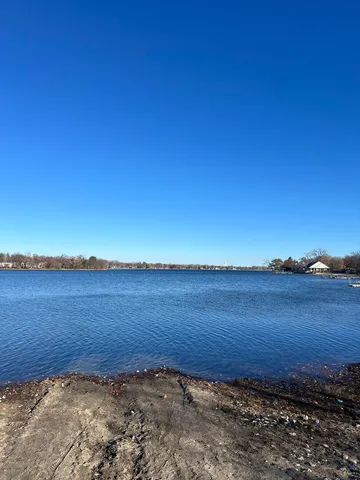 $432,000 | 1338 Fair Oaks Avenue, Crystal Lake, IL 60014