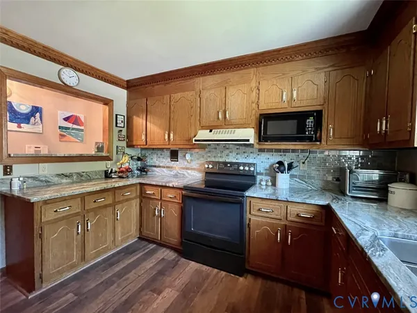 $425,000 | 10512 Hamlin Drive, Chester, VA 23831