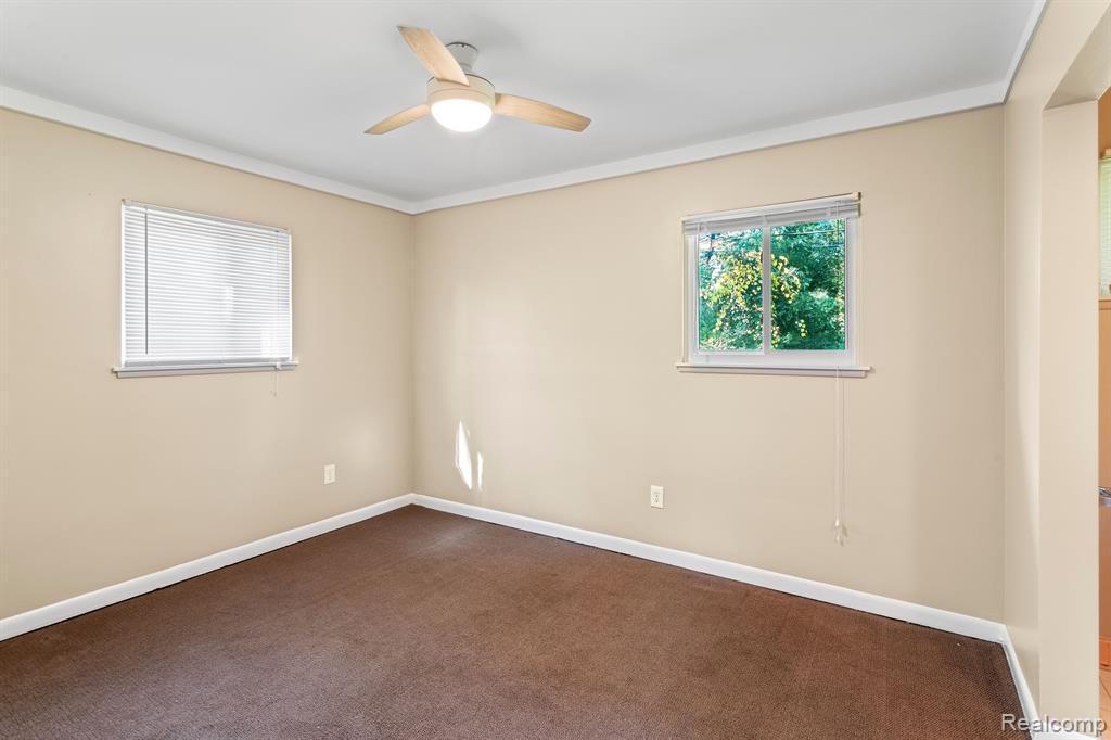 1932 Devonshire Road Bloomfield Hills, MI 48302 - Photo 18 of 35