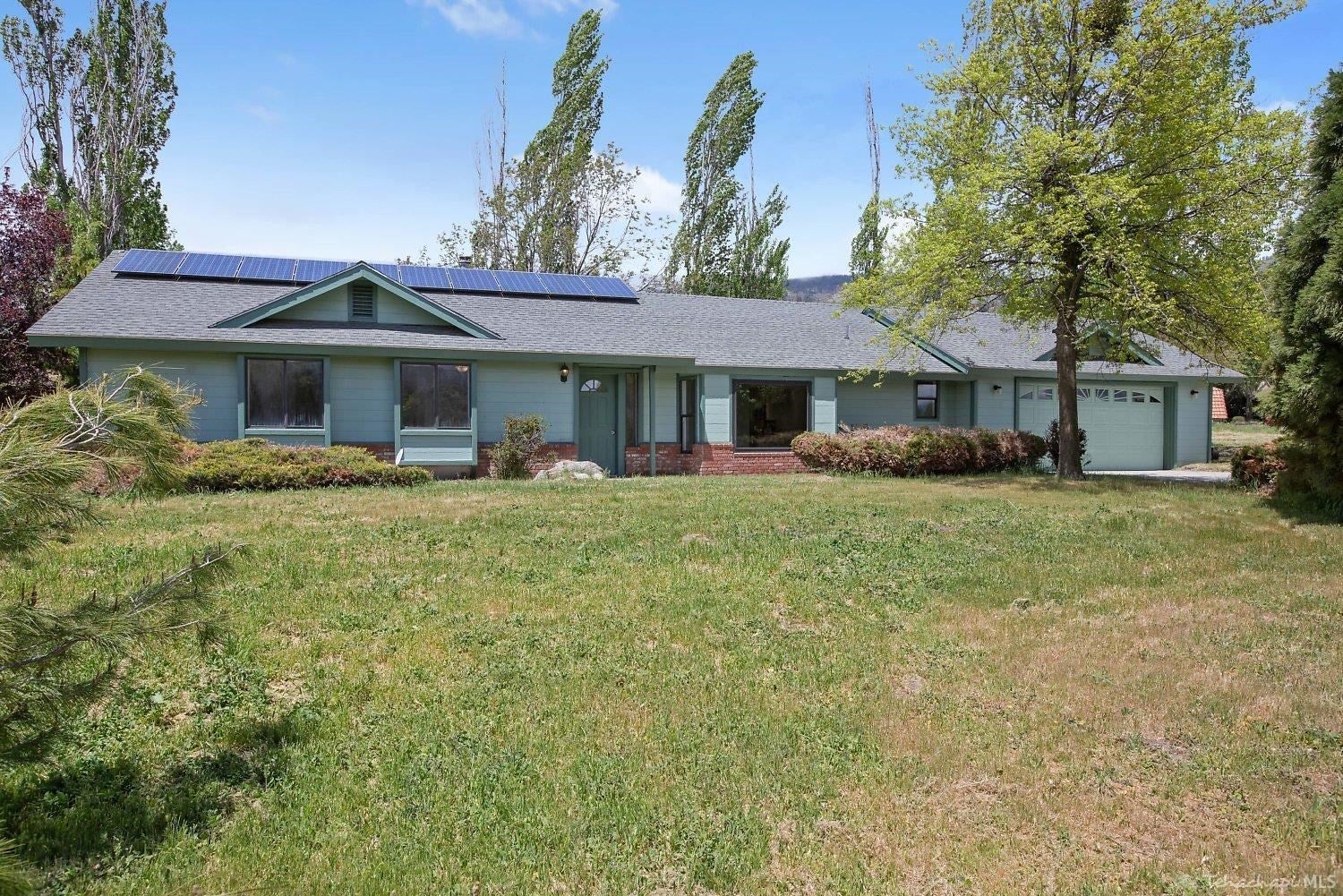 29201 North Lower Valley Road Tehachapi, CA 93561 - Photo 2 of 43 Gallery Image 2