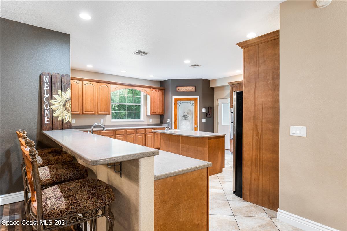 1120 Reed Grove Road Oak Hill, FL 32759 - Photo 14 of 40 kitchen
