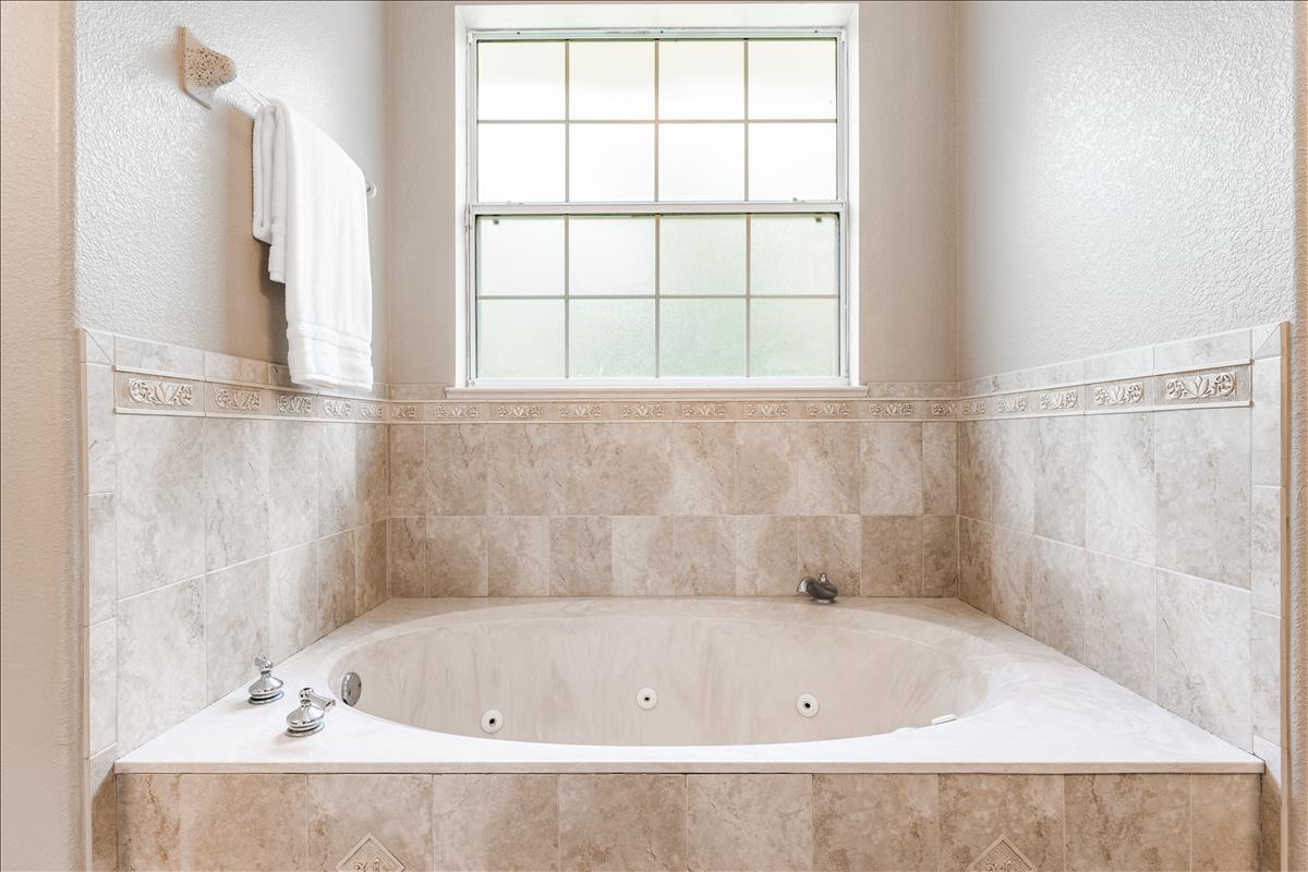 1120 Reed Grove Road Oak Hill, FL 32759 - Photo 31 of 40 masterbath