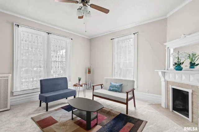 $189,900 | 125 Westminster Street, Jacksonville, IL 62650