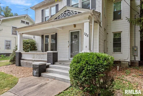 $185,000 | 125 Westminster Street, Jacksonville, IL 62650