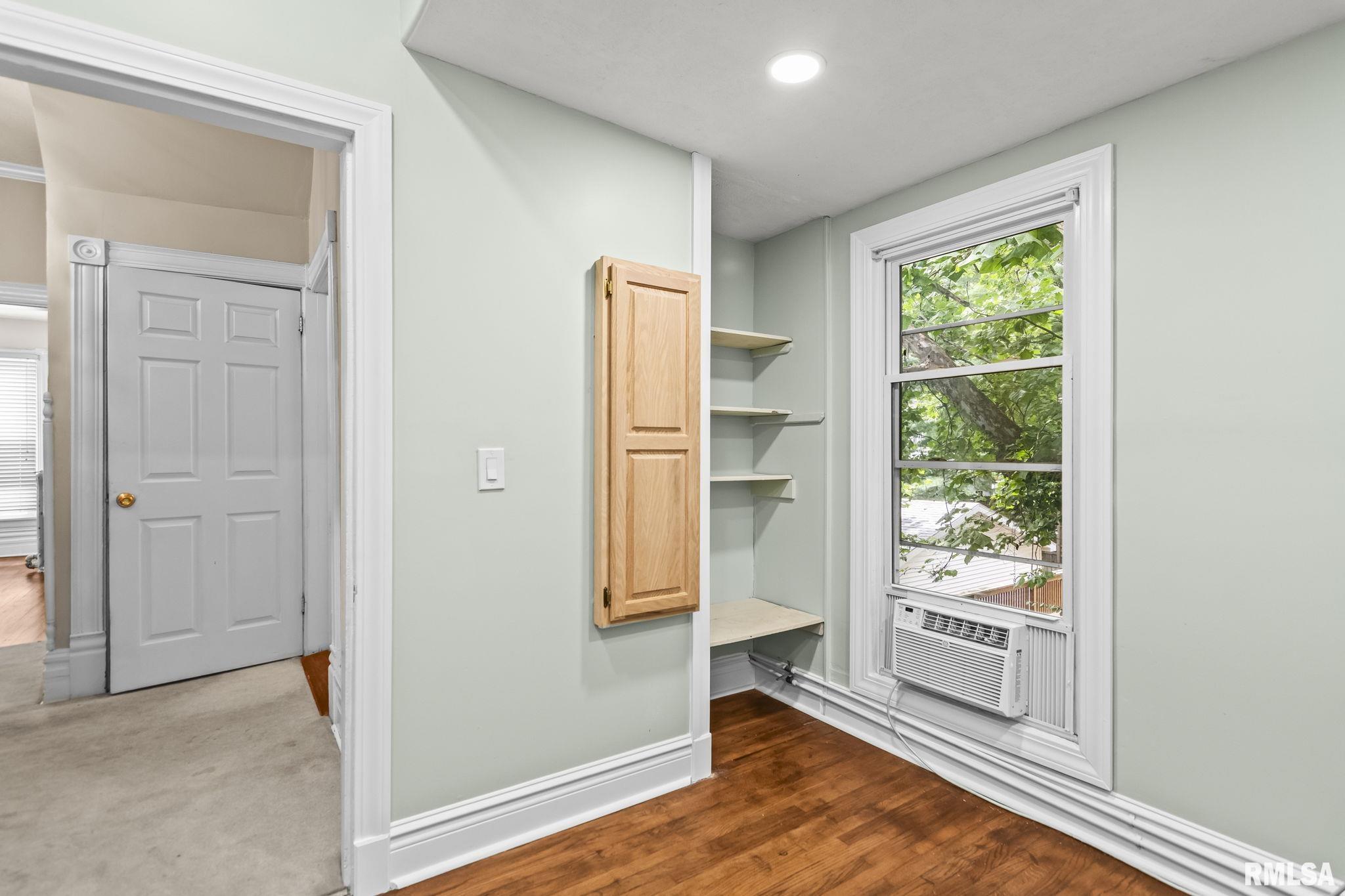 125 Westminster Street Jacksonville, IL 62650 - Photo 39 of 45