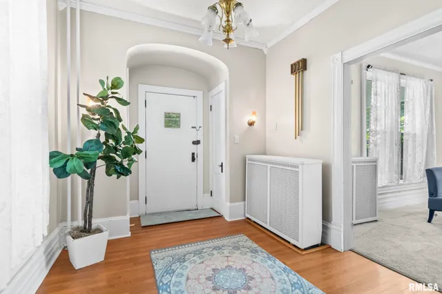 $189,900 | 125 Westminster Street, Jacksonville, IL 62650