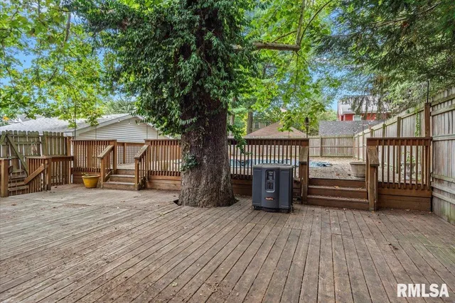 $189,900 | 125 Westminster Street, Jacksonville, IL 62650