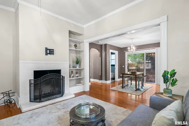 $189,900 | 125 Westminster Street, Jacksonville, IL 62650