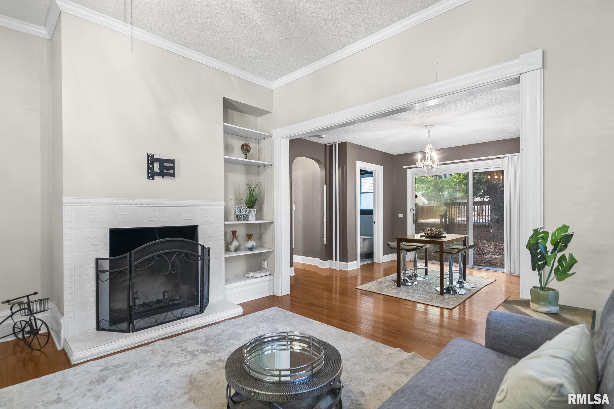 125 Westminster Street Jacksonville, IL 62650 - Photo 7 of 45