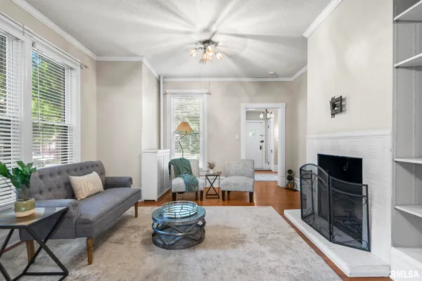 $185,000 | 125 Westminster Street, Jacksonville, IL 62650