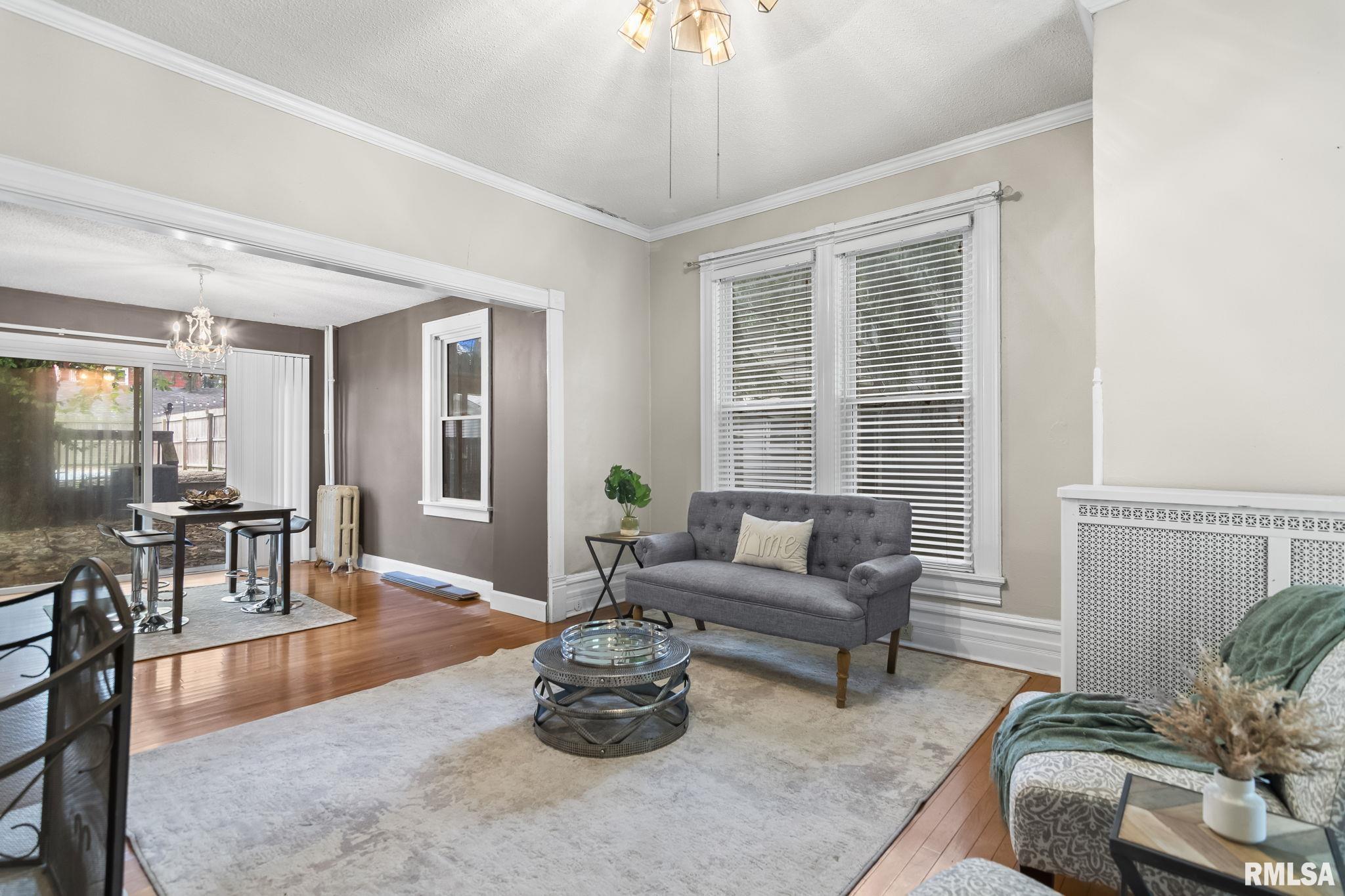 125 Westminster Street Jacksonville, IL 62650 - Photo 9 of 45