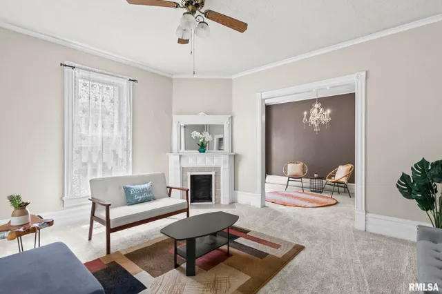 $189,900 | 125 Westminster Street, Jacksonville, IL 62650