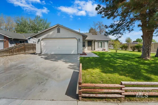 $405,000 | 1150 East Chateau Drive, Meridian, ID 83646