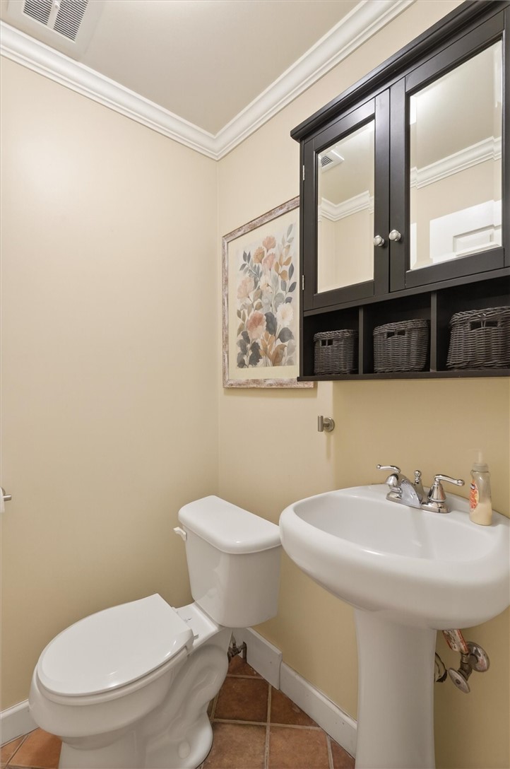 1792 Winton Road North Irondequoit, NY 14609 - Photo 36 of 48