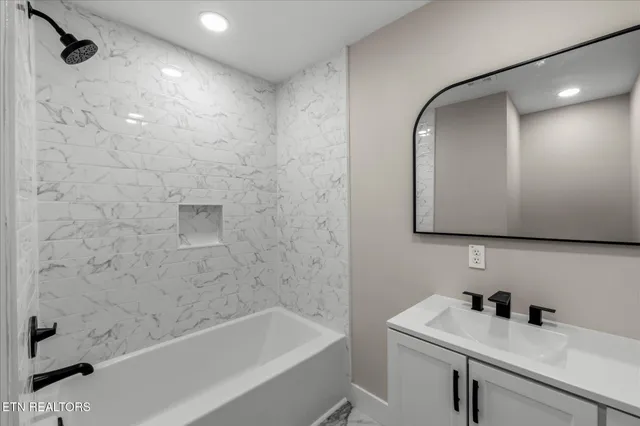 $299,000 | 222 Starrett Street, Sweetwater, TN 37874