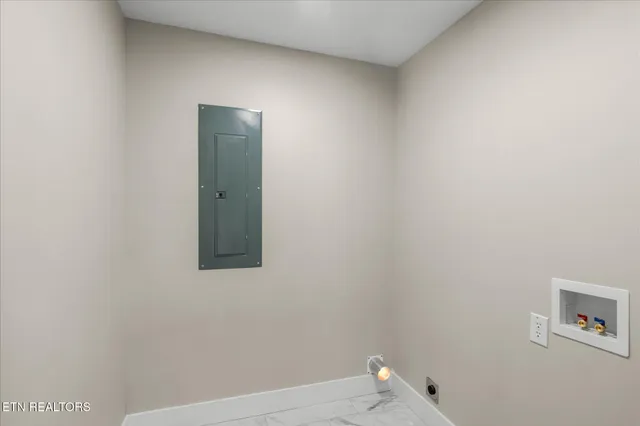 $299,000 | 222 Starrett Street, Sweetwater, TN 37874