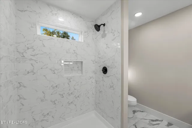 $299,000 | 222 Starrett Street, Sweetwater, TN 37874