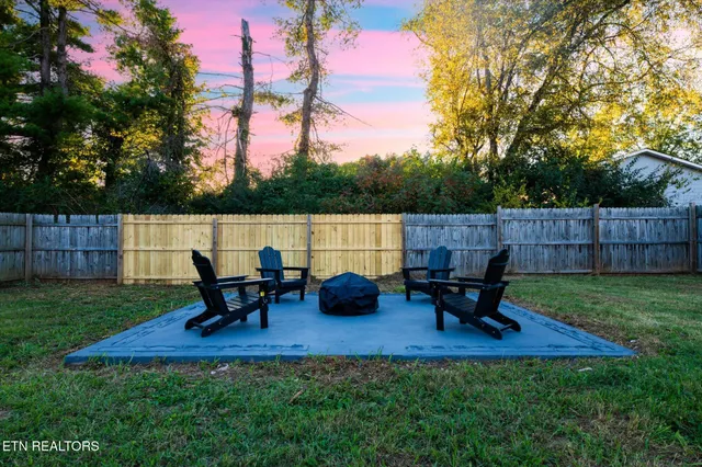 $299,000 | 222 Starrett Street, Sweetwater, TN 37874