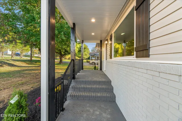 $299,000 | 222 Starrett Street, Sweetwater, TN 37874