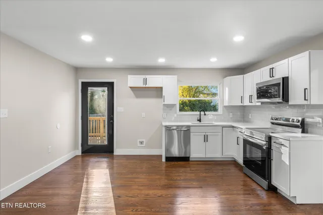 $299,000 | 222 Starrett Street, Sweetwater, TN 37874