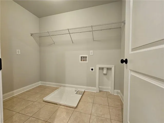 a view of a room with an empty space