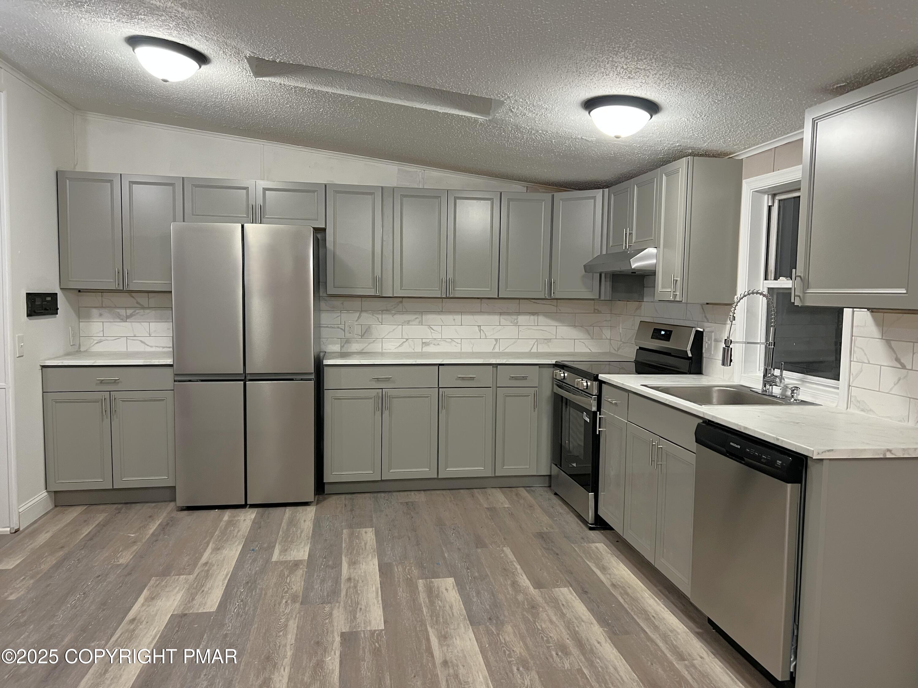 655 Long Mountain Road Effort, PA 18330 - Photo 2 of 19 Photo Dec 26 2025, 5 43 45 AM