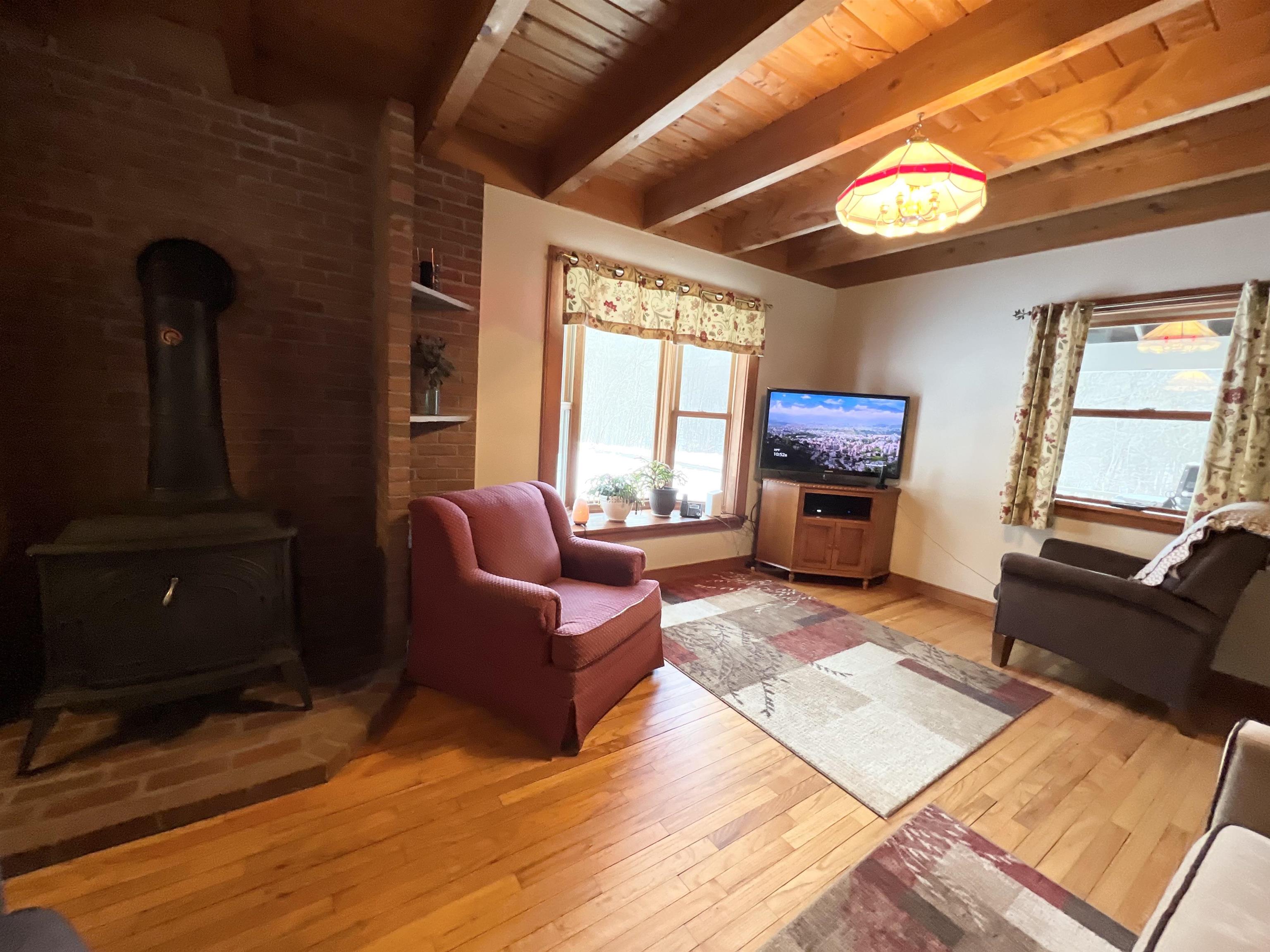18 Deer Hill Road Newfane, VT 05351 - Photo 12 of 34