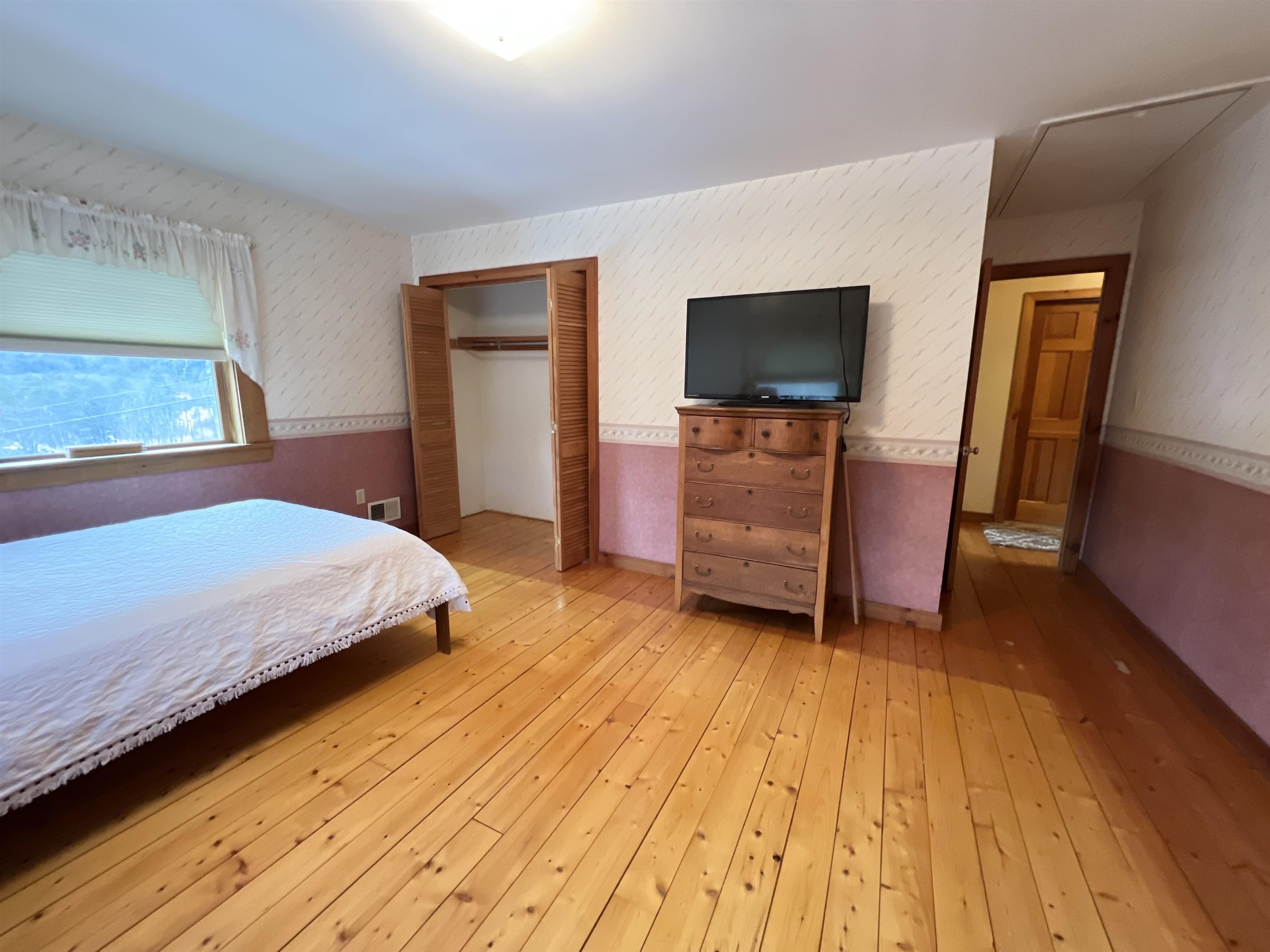 18 Deer Hill Road Newfane, VT 05351 - Photo 16 of 34