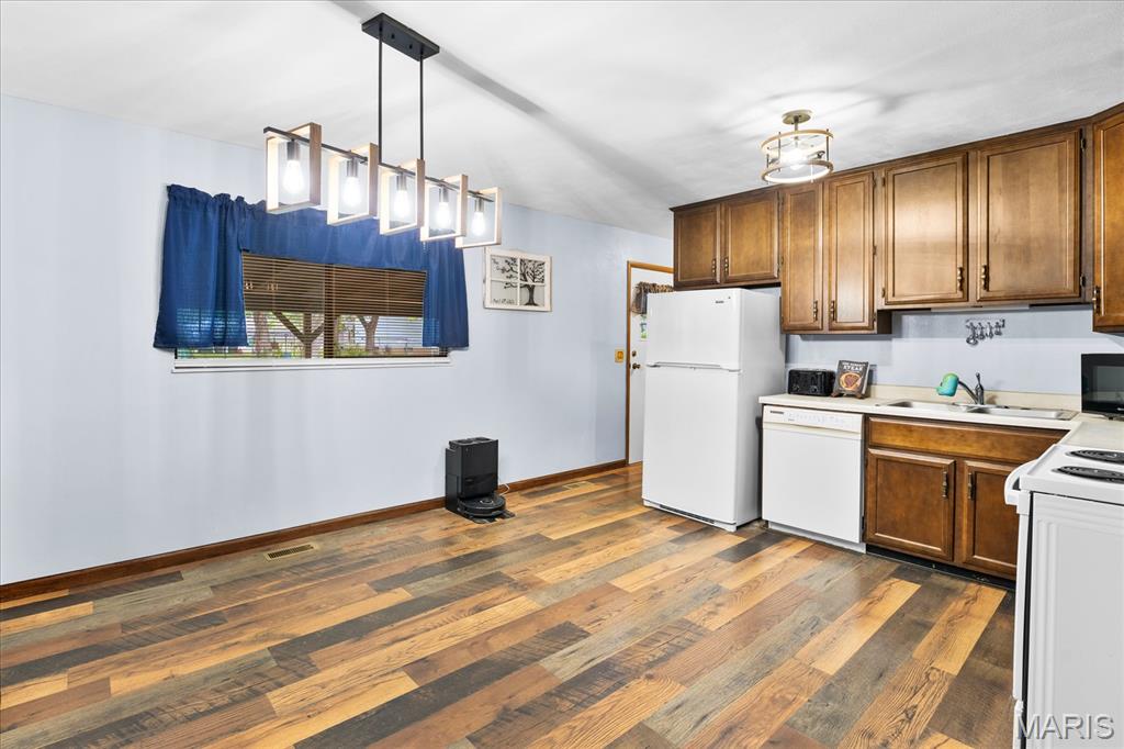 607 Linden Court O'Fallon, IL 62269 - Photo 8 of 25