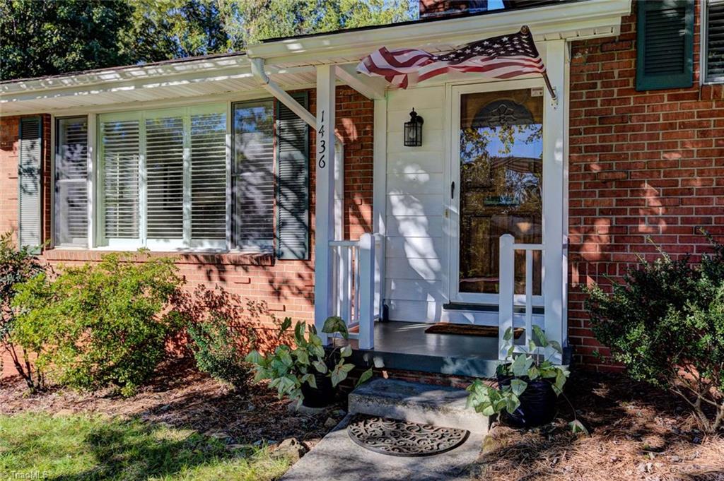 1436 Capri Road Southwest Winston-Salem, NC 27103 - Photo 3 of 30 Gallery Image 3
