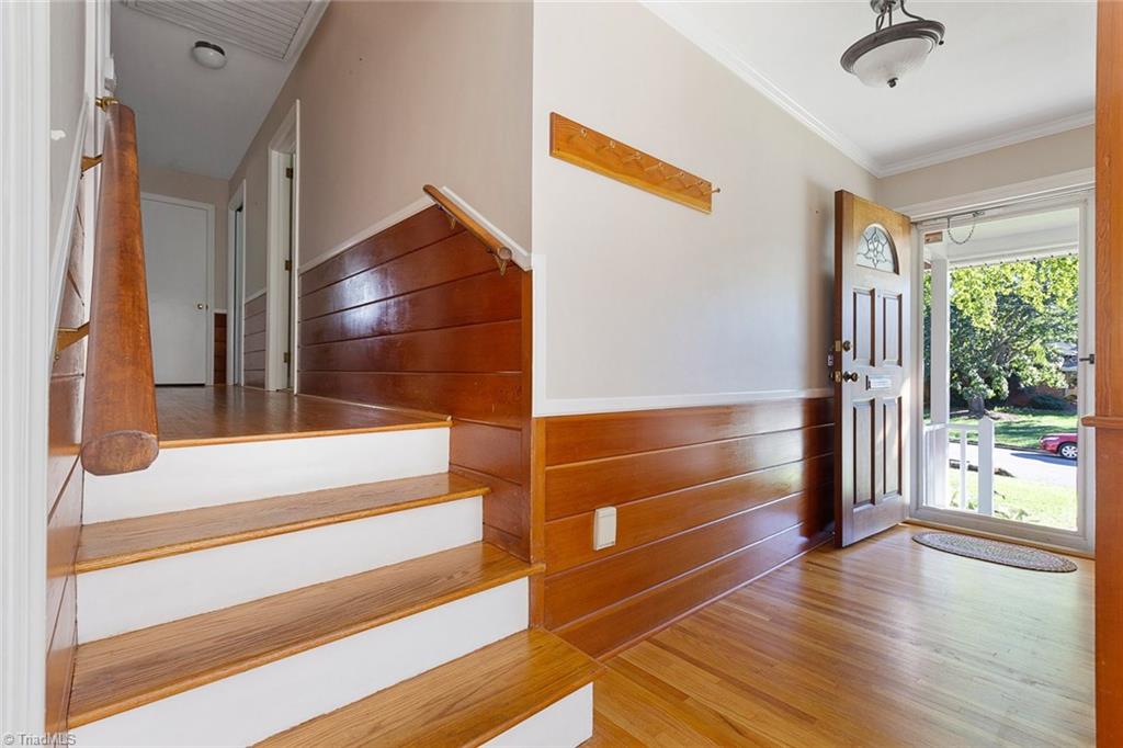 1436 Capri Road Southwest Winston-Salem, NC 27103 - Photo 5 of 30 Gallery Image 5