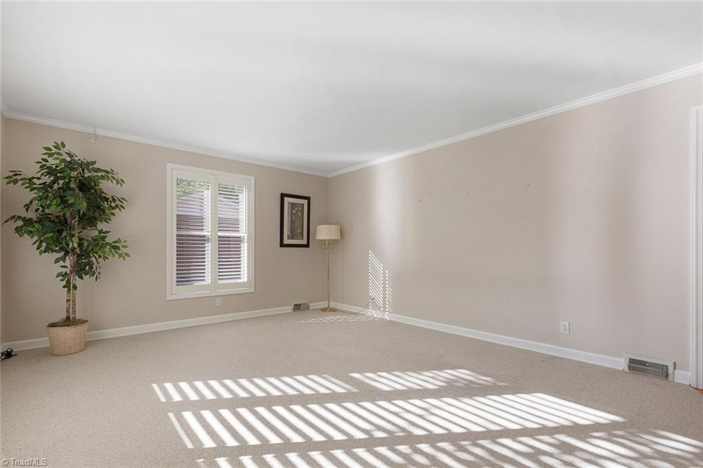 1436 Capri Road Southwest Winston-Salem, NC 27103 - Photo 8 of 30 Gallery Image 8