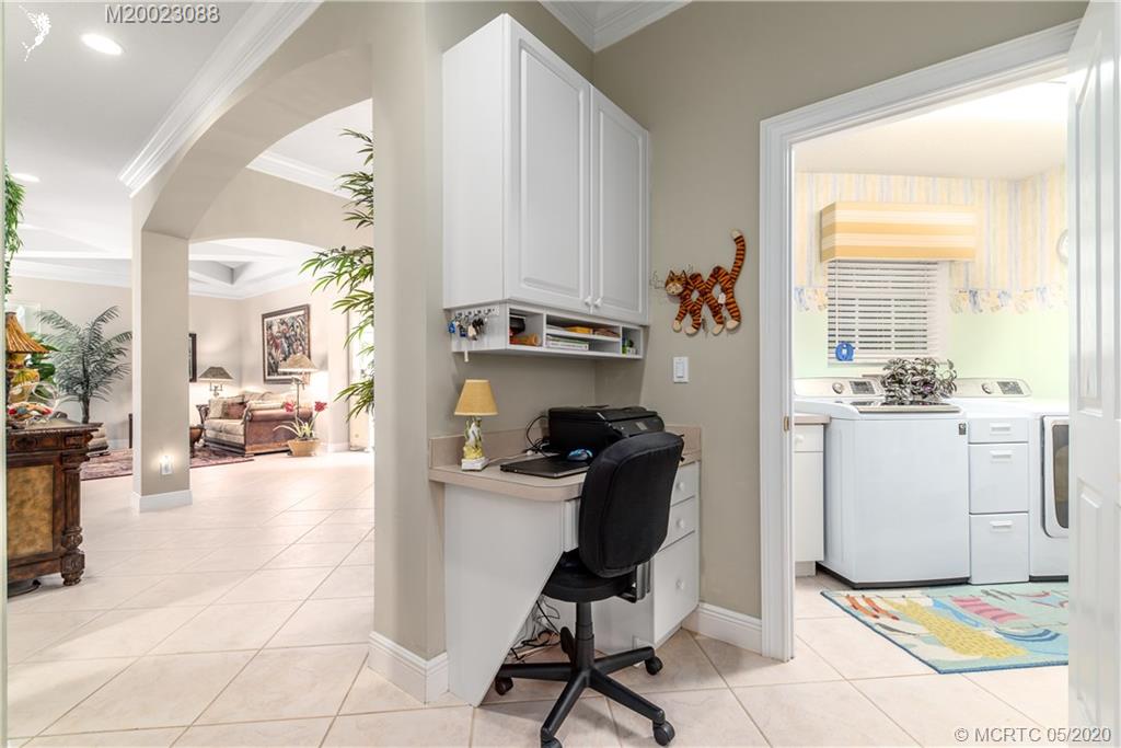 1141 Southwest Blue Stem Way Stuart, FL 34997 - Photo 10 of 27 Gallery Image 10