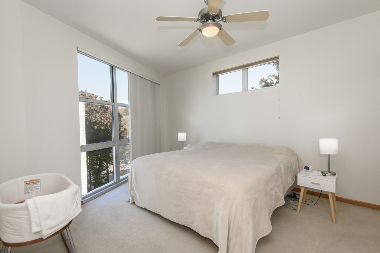 2114 North Commerce Street Milwaukee, WI 53212 - Photo 23 of 35 Loads of Natural Light