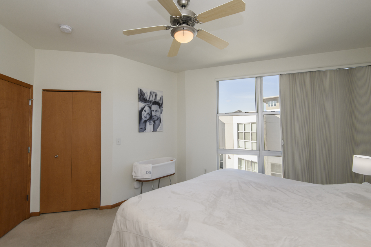 2114 North Commerce Street Milwaukee, WI 53212 - Photo 25 of 35 Primary Bedroom Suite