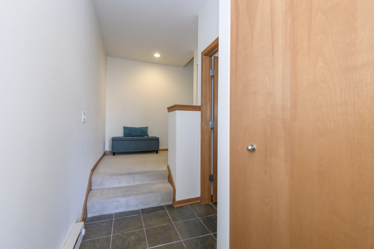 2114 North Commerce Street Milwaukee, WI 53212 - Photo 9 of 35 Foyer Closet