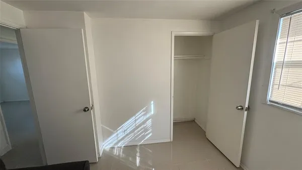 $2,500 | 6980 82nd Avenue North, Pinellas Park, FL 33781