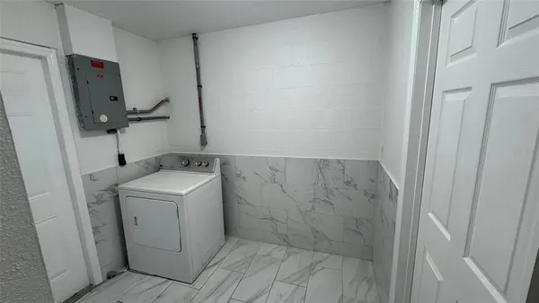 $2,500 | 6980 82nd Avenue North, Pinellas Park, FL 33781