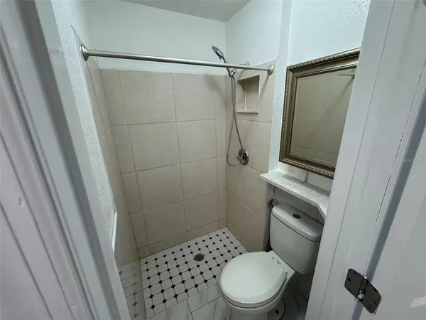 $2,500 | 6980 82nd Avenue North, Pinellas Park, FL 33781