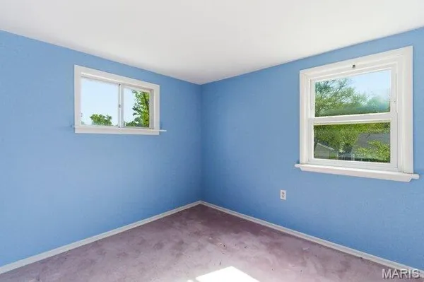 $579,900 | 23 Midpark Lane, Ladue, MO 63124