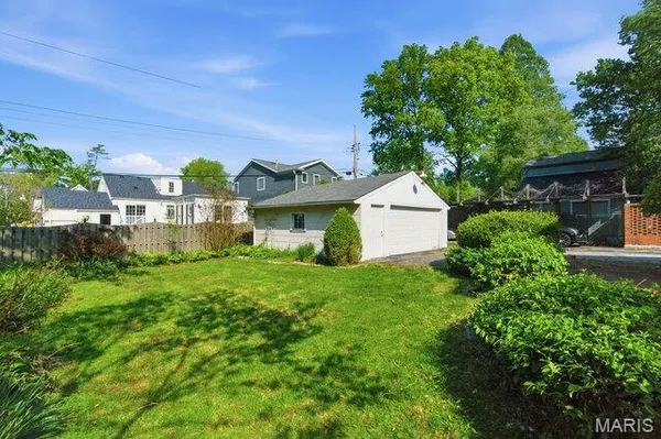 $579,900 | 23 Midpark Lane, Ladue, MO 63124