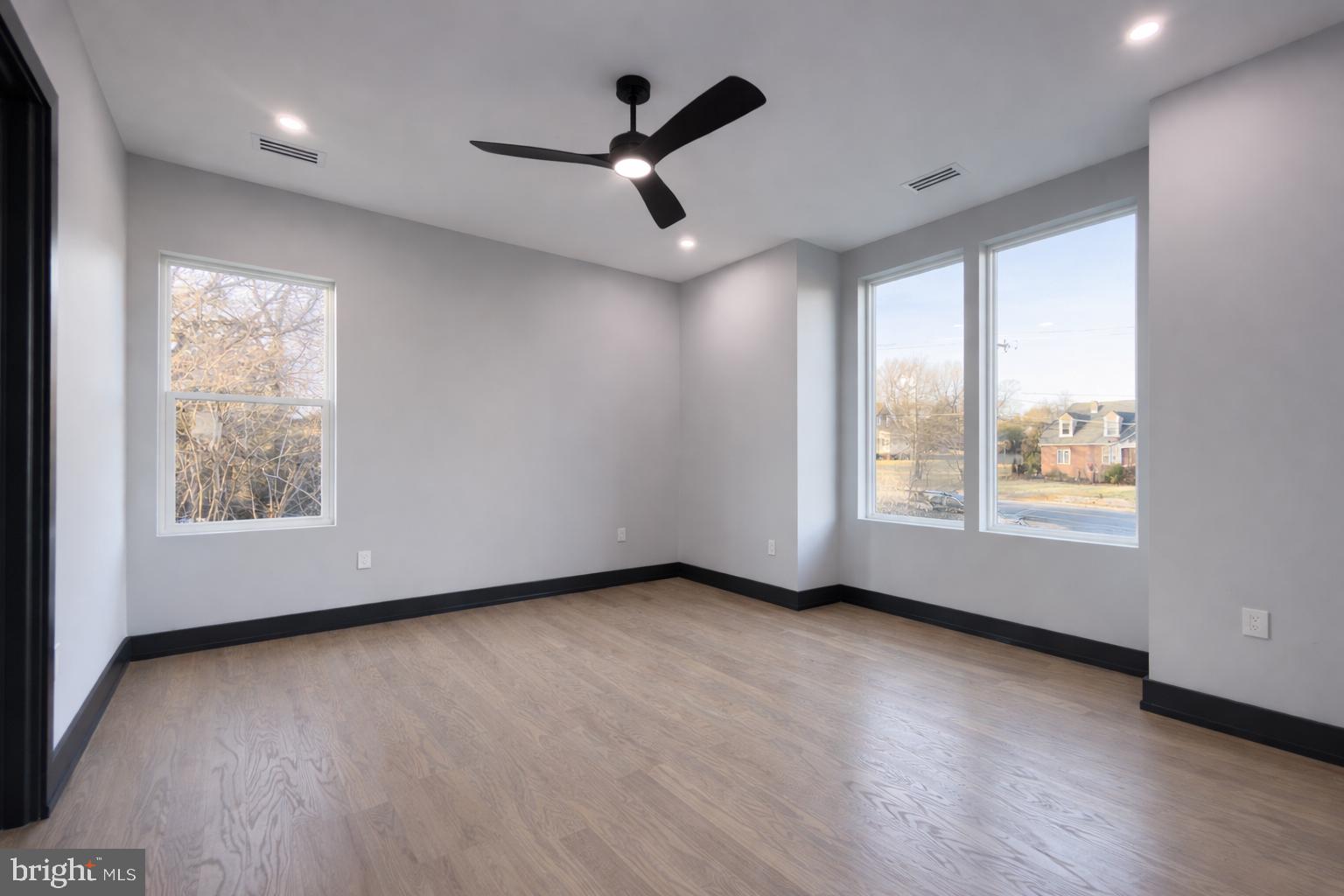 2613 Beacon Hill Road Alexandria, VA 22306 - Photo 37 of 65 Bright and airy modern space.