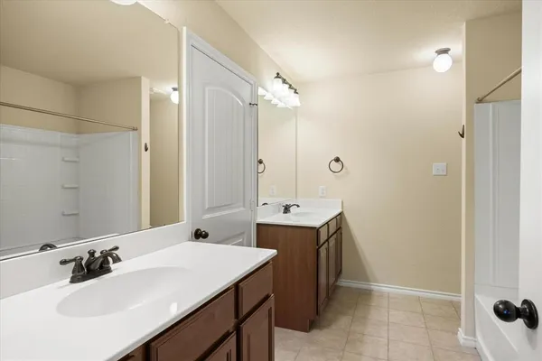 $2,350 | 1728 Sully Court, Stephenville, TX 76401