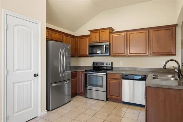 $2,350 | 1728 Sully Court, Stephenville, TX 76401