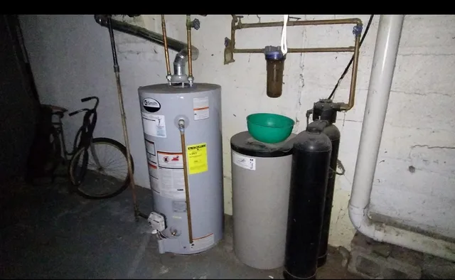 $51,900 | 928 North Avenue, Rockford, IL 61103