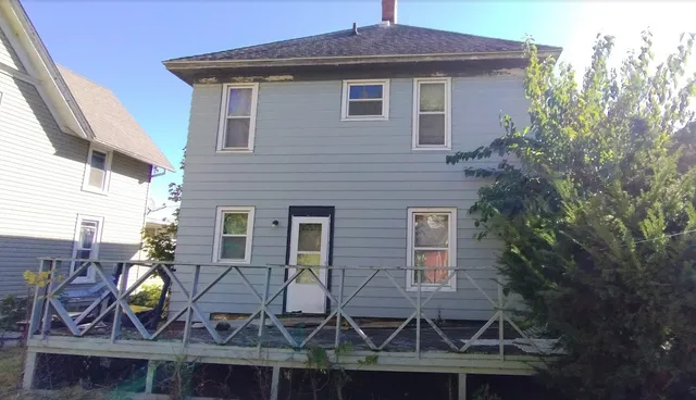 $51,900 | 928 North Avenue, Rockford, IL 61103