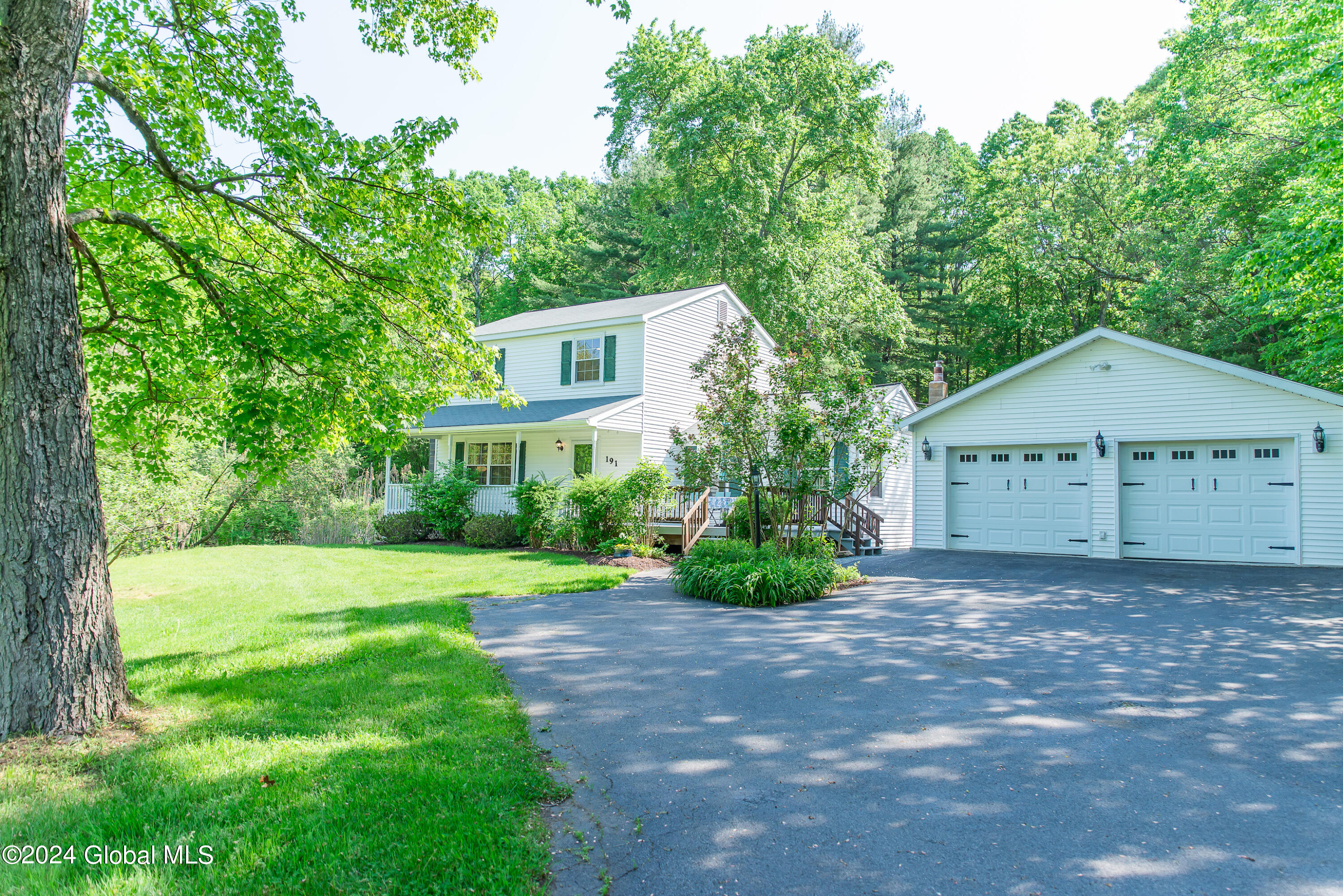 191 Cramer Road Malta, NY 12020 - Photo 27 of 41 Front & Garage