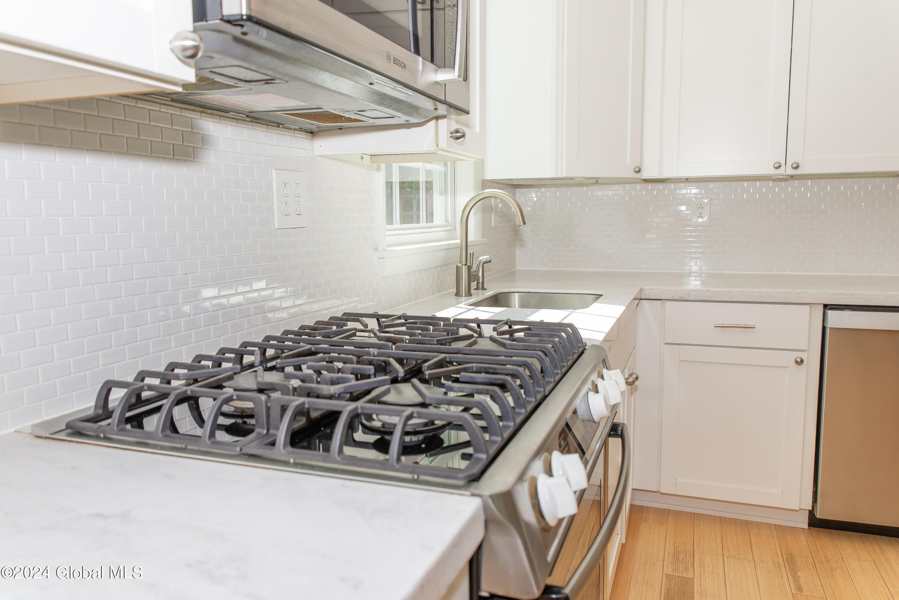 191 Cramer Road Malta, NY 12020 - Photo 9 of 41 Kitchen